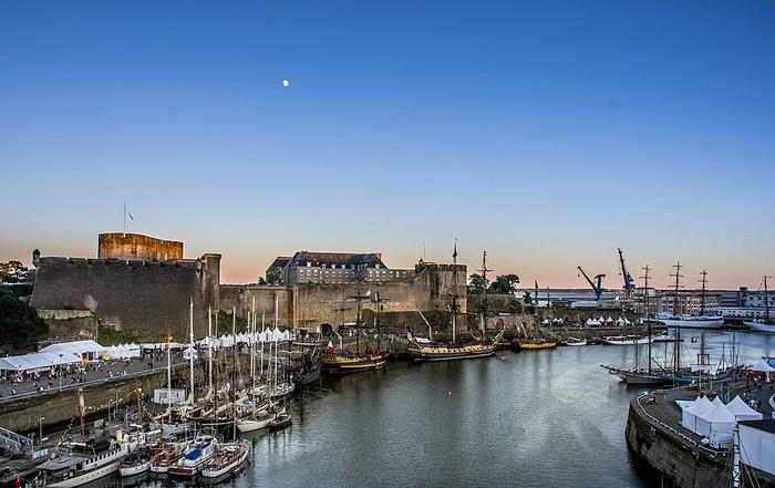 Brest - Immobilier - CENTURY 21 Associés Conseils Immobilier - Vue_sur_le_château_de_Brest_Fête_maritimes