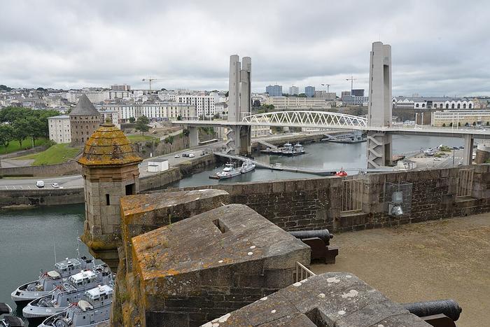 Brest  - Immobilier - CENTURY 21 Associés Conseils Immobilier  - Château de Brest, Pont de Recouvrance