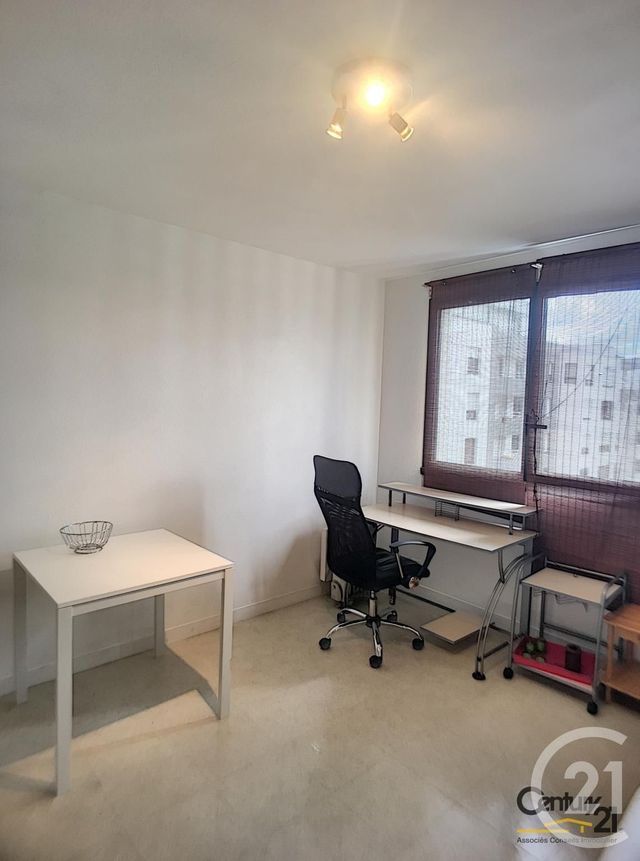 Appartement F1 à louer - 1 pièce - 20.42 m2 - BREST - 29 - BRETAGNE - Century 21 Associés Conseils Immobilier Appartement F1 à louer - 1 pièce - 20.42 m2 - BREST - 29 - BRETAGNE - Century 21 Associés Conseils Immobilier