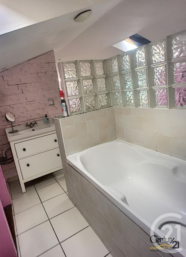 Afficher la photo en grand Appartement F2 à louer - 2 pièces - 46.5 m2 - BREST - 29 - BRETAGNE - Century 21 Associés Conseils Immobilier