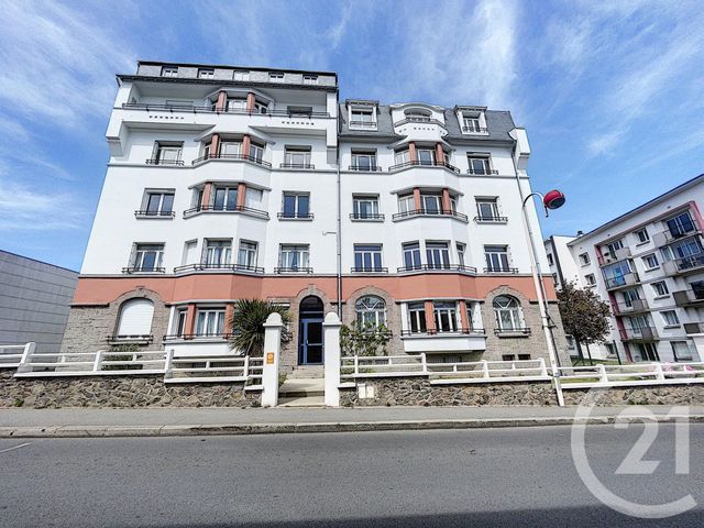 Appartement T4 à louer - 4 pièces - 116.7 m2 - BREST - 29 - BRETAGNE - Century 21 Associés Conseils Immobilier Appartement T4 à louer - 4 pièces - 116.7 m2 - BREST - 29 - BRETAGNE - Century 21 Associés Conseils Immobilier