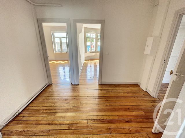 Appartement T4 à louer - 4 pièces - 116.7 m2 - BREST - 29 - BRETAGNE - Century 21 Associés Conseils Immobilier Appartement T4 à louer - 4 pièces - 116.7 m2 - BREST - 29 - BRETAGNE - Century 21 Associés Conseils Immobilier