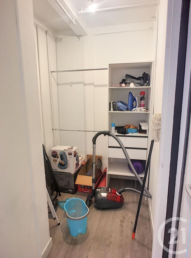 Appartement T4 à louer - 5 pièces - 95.0 m2 - BREST - 29 - BRETAGNE - Century 21 Associés Conseils Immobilier Appartement T4 à louer - 5 pièces - 95.0 m2 - BREST - 29 - BRETAGNE - Century 21 Associés Conseils Immobilier