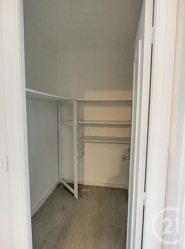Appartement F5 à louer - 5 pièces - 95.81 m2 - BREST - 29 - BRETAGNE - Century 21 Associés Conseils Immobilier Appartement F5 à louer - 5 pièces - 95.81 m2 - BREST - 29 - BRETAGNE - Century 21 Associés Conseils Immobilier