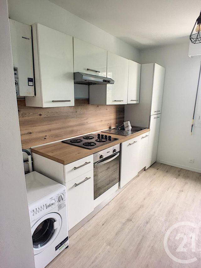 Appartement F5 à louer - 5 pièces - 95.81 m2 - BREST - 29 - BRETAGNE - Century 21 Associés Conseils Immobilier Appartement F5 à louer - 5 pièces - 95.81 m2 - BREST - 29 - BRETAGNE - Century 21 Associés Conseils Immobilier