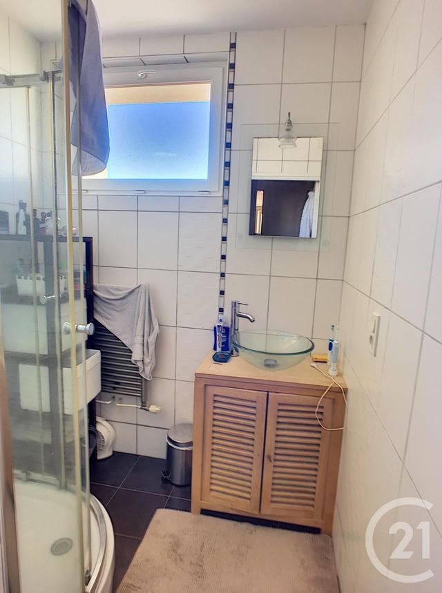 Appartement F3 à louer - 3 pièces - 65.0 m2 - BREST - 29 - BRETAGNE - Century 21 Associés Conseils Immobilier Appartement F3 à louer - 3 pièces - 65.0 m2 - BREST - 29 - BRETAGNE - Century 21 Associés Conseils Immobilier