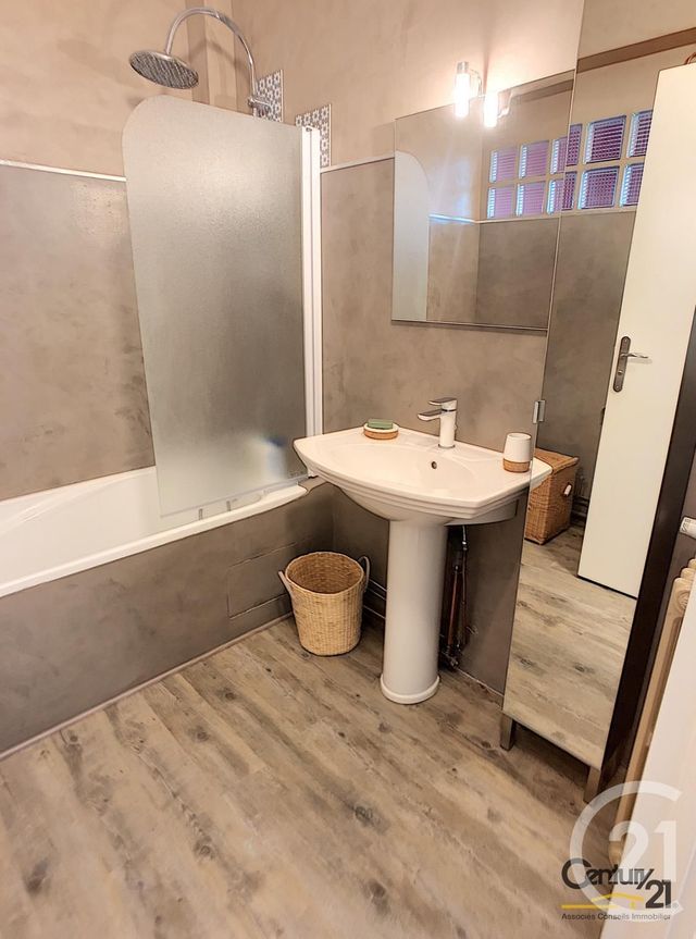 Appartement T4 à louer - 4 pièces - 89.35 m2 - BREST - 29 - BRETAGNE - Century 21 Associés Conseils Immobilier Appartement T4 à louer - 4 pièces - 89.35 m2 - BREST - 29 - BRETAGNE - Century 21 Associés Conseils Immobilier
