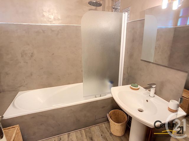 Appartement T4 à louer - 4 pièces - 89.35 m2 - BREST - 29 - BRETAGNE - Century 21 Associés Conseils Immobilier Appartement T4 à louer - 4 pièces - 89.35 m2 - BREST - 29 - BRETAGNE - Century 21 Associés Conseils Immobilier