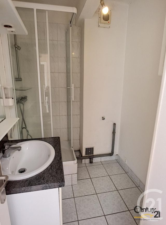 Appartement T2 à louer - 2 pièces - 52.62 m2 - BREST - 29 - BRETAGNE - Century 21 Associés Conseils Immobilier Appartement T2 à louer - 2 pièces - 52.62 m2 - BREST - 29 - BRETAGNE - Century 21 Associés Conseils Immobilier