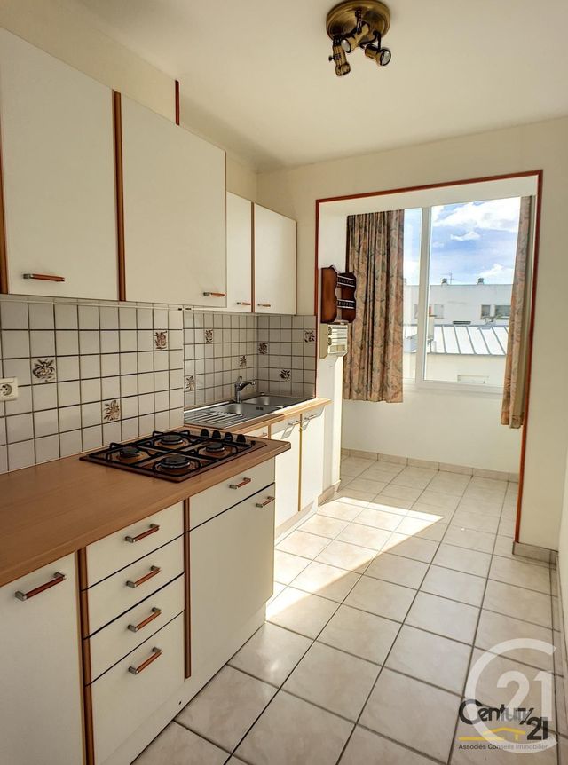 Appartement T2 à louer - 2 pièces - 52.62 m2 - BREST - 29 - BRETAGNE - Century 21 Associés Conseils Immobilier Appartement T2 à louer - 2 pièces - 52.62 m2 - BREST - 29 - BRETAGNE - Century 21 Associés Conseils Immobilier