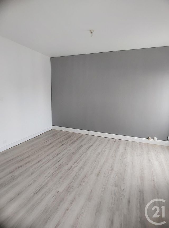 Afficher la photo en grand Appartement T3 à louer - 3 pièces - 47.0 m2 - BREST - 29 - BRETAGNE - Century 21 Associés Conseils Immobilier