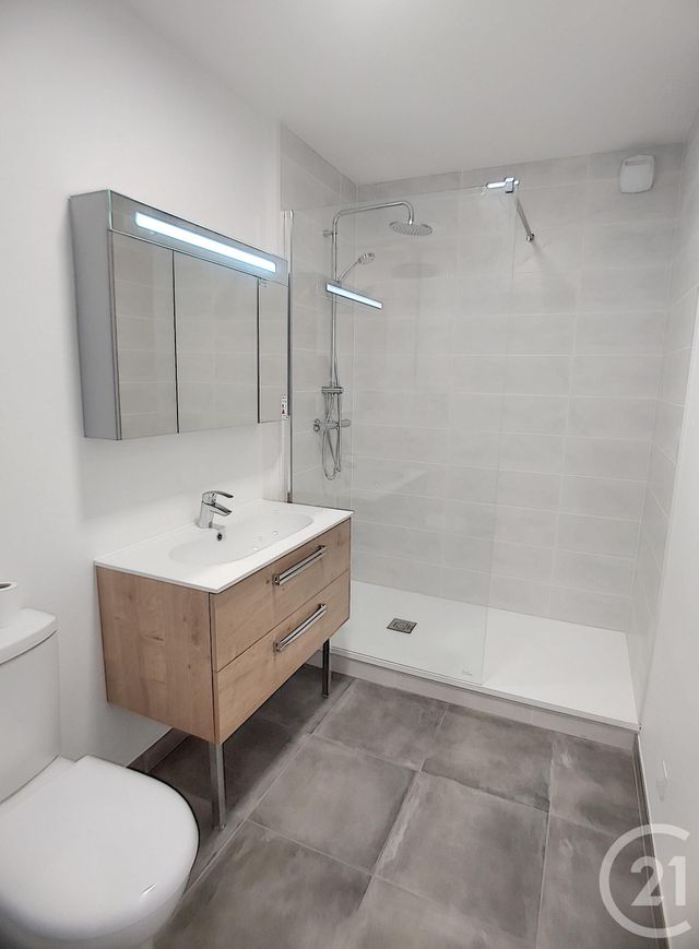 Afficher la photo en grand Appartement T3 à louer - 3 pièces - 47.0 m2 - BREST - 29 - BRETAGNE - Century 21 Associés Conseils Immobilier