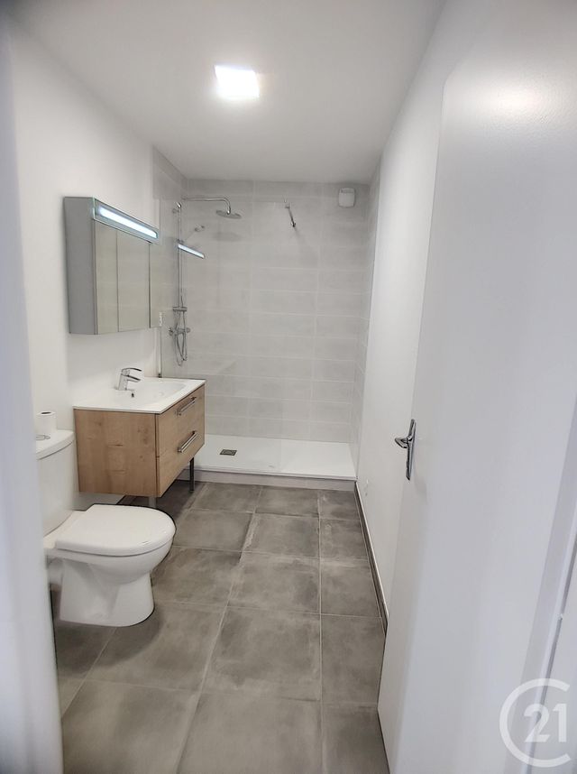 Afficher la photo en grand Appartement T3 à louer - 3 pièces - 47.0 m2 - BREST - 29 - BRETAGNE - Century 21 Associés Conseils Immobilier