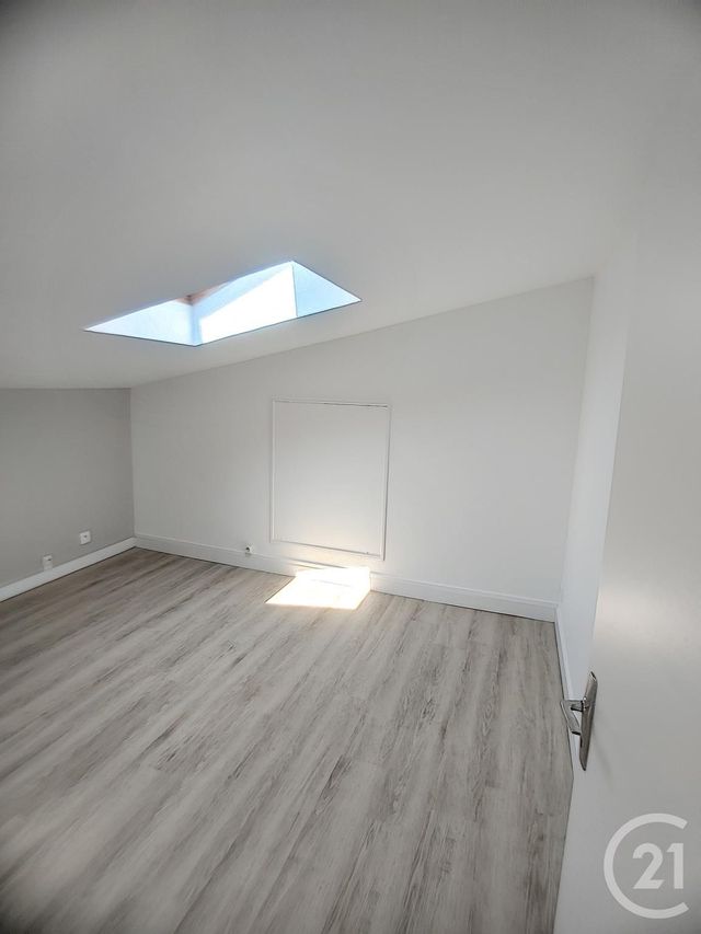 Afficher la photo en grand Appartement T3 à louer - 3 pièces - 47.0 m2 - BREST - 29 - BRETAGNE - Century 21 Associés Conseils Immobilier