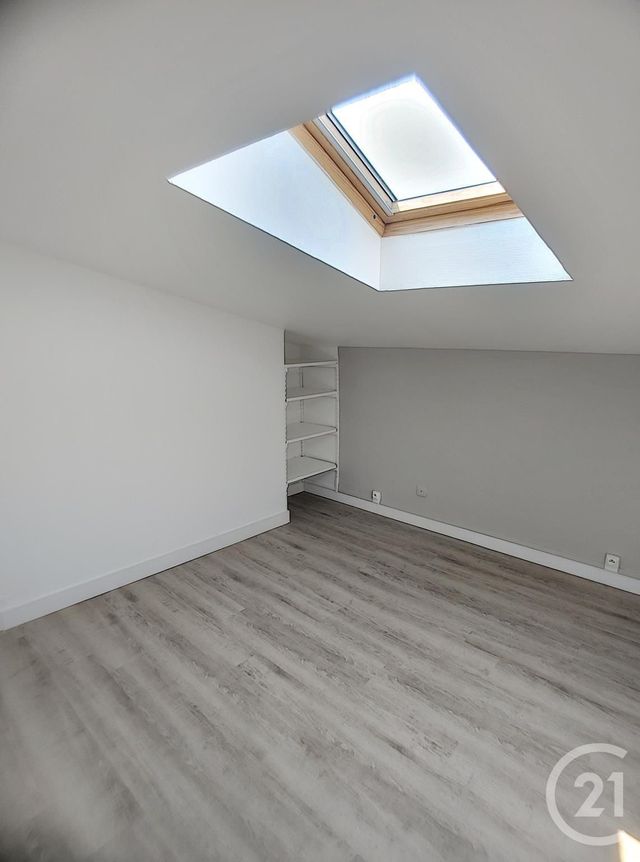 Afficher la photo en grand Appartement T3 à louer - 3 pièces - 47.0 m2 - BREST - 29 - BRETAGNE - Century 21 Associés Conseils Immobilier