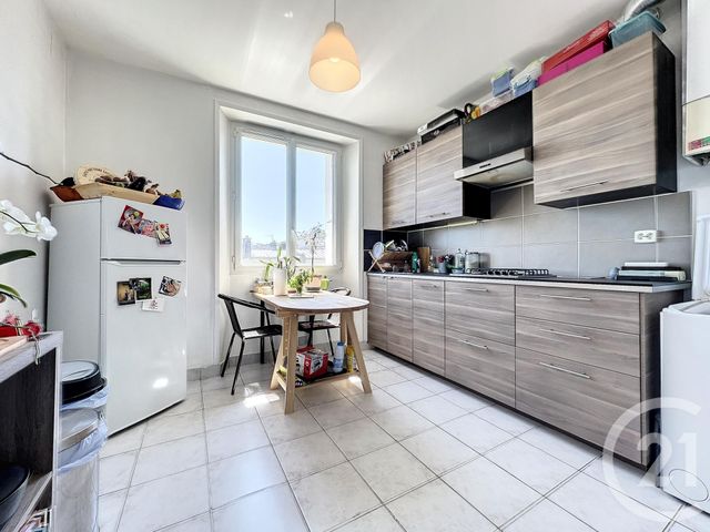 Appartement F2 à louer - 2 pièces - 50.0 m2 - BREST - 29 - BRETAGNE - Century 21 Associés Conseils Immobilier