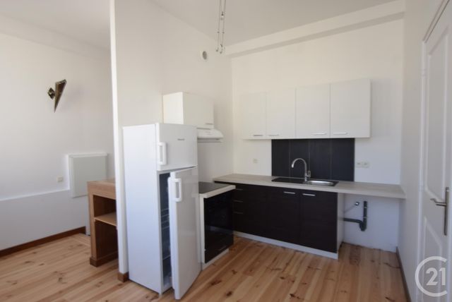 Appartement T2 à louer - 2 pièces - 25.34 m2 - BREST - 29 - BRETAGNE - Century 21 Associés Conseils Immobilier