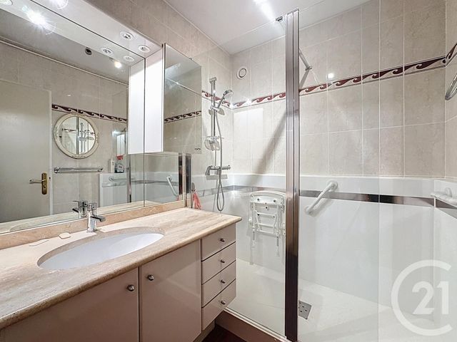 Appartement T5 à vendre - 5 pièces - 94.1 m2 - BREST - 29 - BRETAGNE - Century 21 Associés Conseils Immobilier