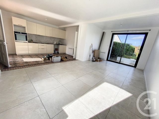maison à louer - 6 pièces - 120.0 m2 - KERLOUAN - 29 - BRETAGNE - Century 21 Associés Conseils Immobilier