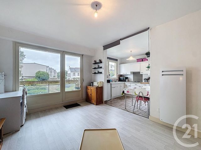 Appartement T2 à louer - 2 pièces - 43.2 m2 - BREST - 29 - BRETAGNE - Century 21 Associés Conseils Immobilier