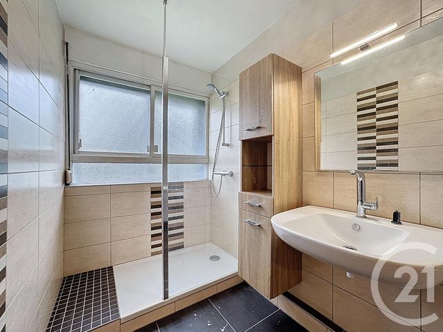 Appartement T2 à louer - 3 pièces - 68.2 m2 - BREST - 29 - BRETAGNE - Century 21 Associés Conseils Immobilier