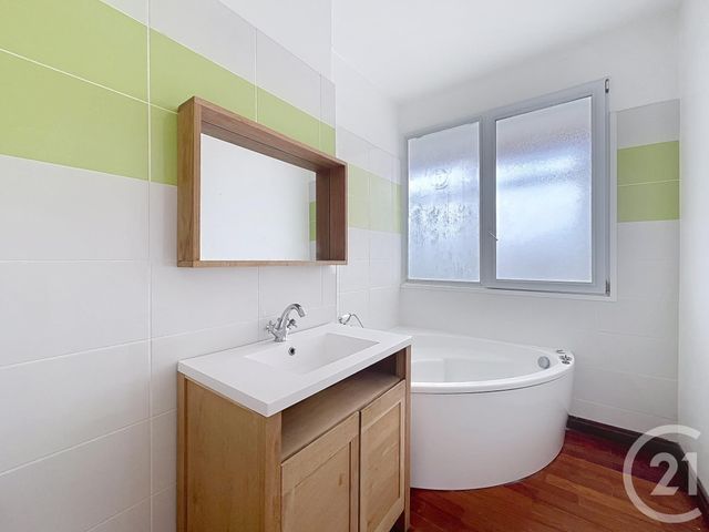 Afficher la photo en grand Appartement T3 à vendre - 3 pièces - 81.39 m2 - BREST - 29 - BRETAGNE - Century 21 Associés Conseils Immobilier