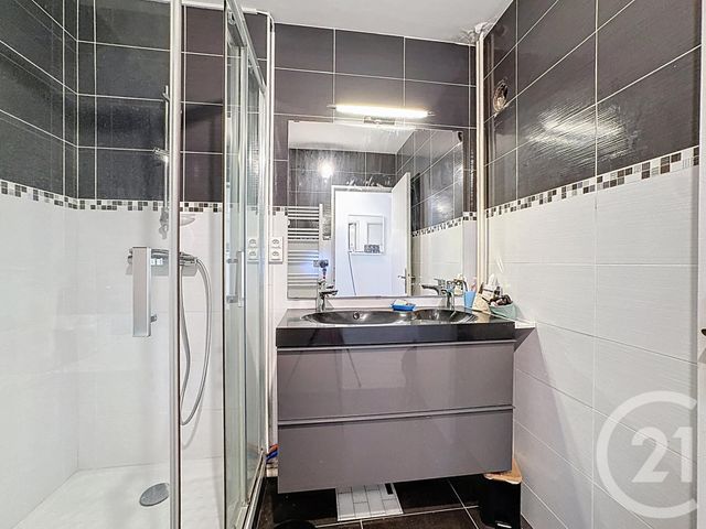 Afficher la photo en grand Appartement T3 à vendre - 3 pièces - 66.47 m2 - BREST - 29 - BRETAGNE - Century 21 Associés Conseils Immobilier