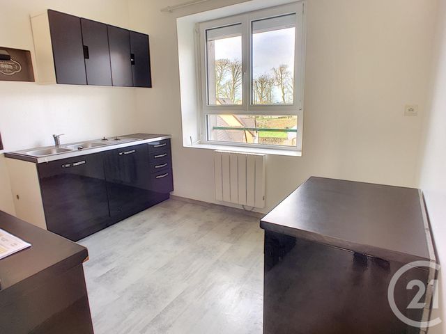 Appartement T2 à louer - 2 pièces - 50.0 m2 - PLOUDALMEZEAU - 29 - BRETAGNE - Century 21 Associés Conseils Immobilier