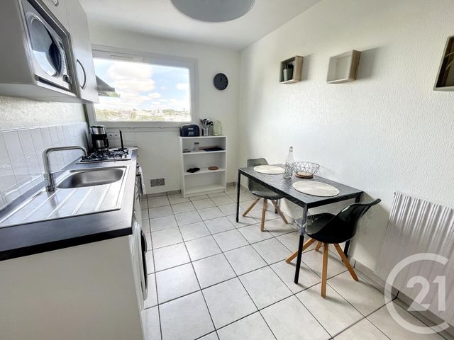 Afficher la photo en grand Appartement T2 à louer - 2 pièces - 54.0 m2 - BREST - 29 - BRETAGNE - Century 21 Associés Conseils Immobilier