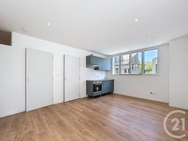 Appartement T3 à louer - 3 pièces - 49.78 m2 - LESNEVEN - 29 - BRETAGNE - Century 21 Associés Conseils Immobilier