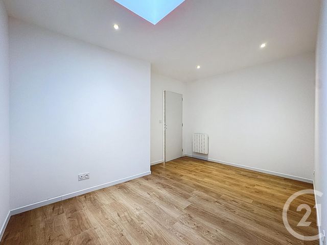 Appartement T3 à louer - 3 pièces - 49.78 m2 - LESNEVEN - 29 - BRETAGNE - Century 21 Associés Conseils Immobilier