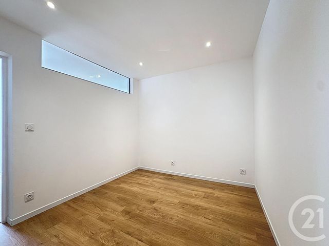 Appartement T3 à louer - 3 pièces - 49.78 m2 - LESNEVEN - 29 - BRETAGNE - Century 21 Associés Conseils Immobilier