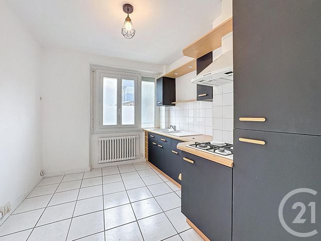 Appartement T3 à louer - 4 pièces - 66.15 m2 - BREST - 29 - BRETAGNE - Century 21 Associés Conseils Immobilier