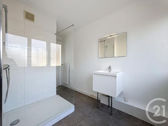 Appartement T3 à louer - 3 pièces - 81.53 m2 - BREST - 29 - BRETAGNE - Century 21 Associés Conseils Immobilier