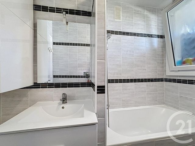 Appartement à vendre - 4 pièces - 66.0 m2 - BREST - 29 - BRETAGNE - Century 21 Associés Conseils Immobilier