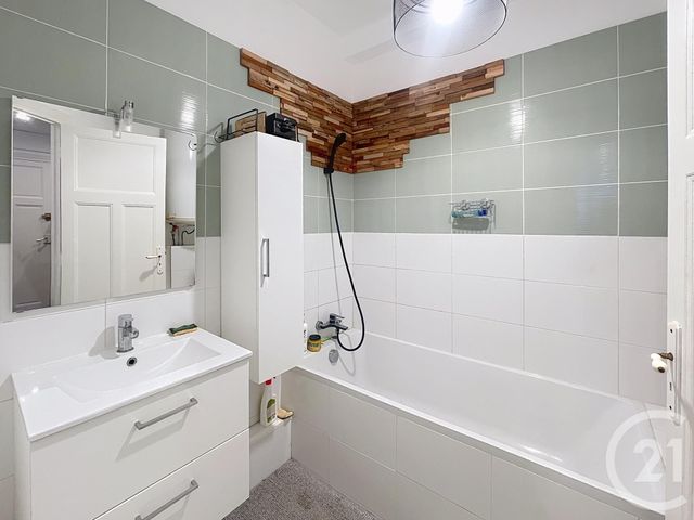 Appartement T3 à louer - 3 pièces - 65.0 m2 - BREST - 29 - BRETAGNE - Century 21 Associés Conseils Immobilier