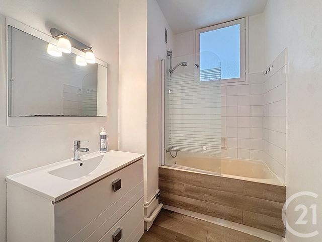 Appartement T3 à louer - 3 pièces - 62.95 m2 - BREST - 29 - BRETAGNE - Century 21 Associés Conseils Immobilier