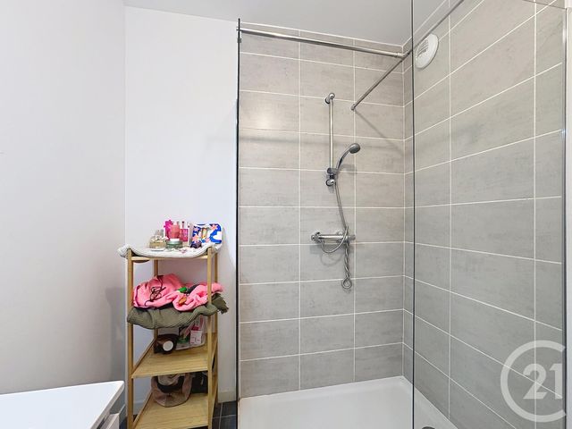 Appartement T2 à louer - 2 pièces - 45.69 m2 - GUIPAVAS - 29 - BRETAGNE - Century 21 Associés Conseils Immobilier