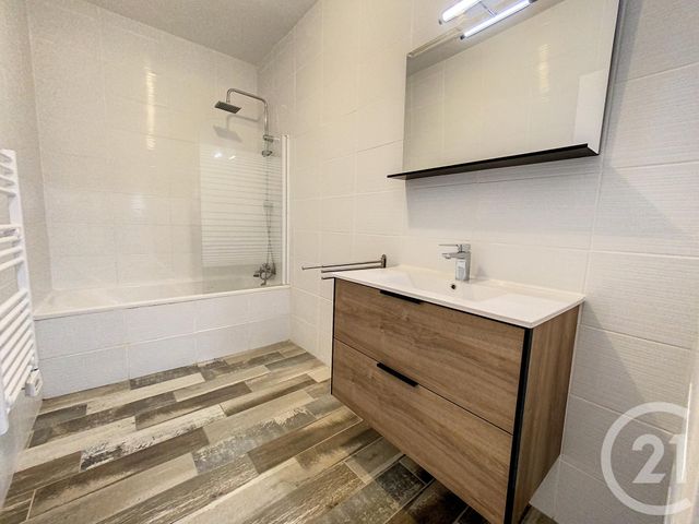 Appartement T7 à louer - 5 pièces - 103.0 m2 - BREST - 29 - BRETAGNE - Century 21 Associés Conseils Immobilier