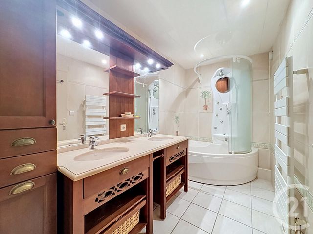 Appartement T5 à vendre - 5 pièces - 98.3 m2 - BREST - 29 - BRETAGNE - Century 21 Associés Conseils Immobilier