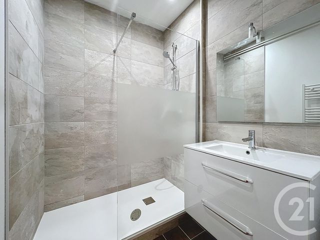 Appartement T4 à louer - 4 pièces - 86.4 m2 - BREST - 29 - BRETAGNE - Century 21 Associés Conseils Immobilier