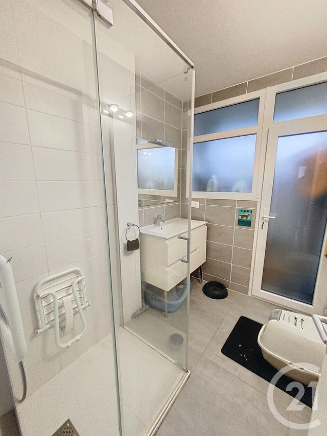 Appartement T3 à louer - 4 pièces - 65.18 m2 - BREST - 29 - BRETAGNE - Century 21 Associés Conseils Immobilier