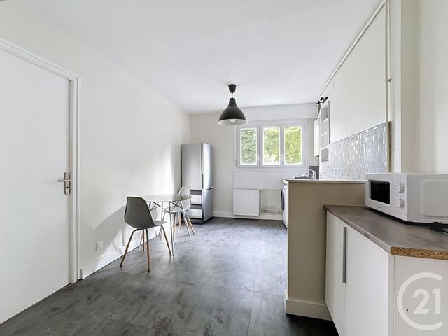 Appartement T3 à louer - 3 pièces - 50.0 m2 - BREST - 29 - BRETAGNE - Century 21 Associés Conseils Immobilier