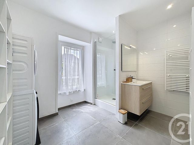 Appartement T2 à louer - 2 pièces - 60.0 m2 - BREST - 29 - BRETAGNE - Century 21 Associés Conseils Immobilier