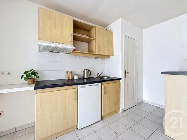 Appartement T2 à louer - 2 pièces - 41.45 m2 - BREST - 29 - BRETAGNE - Century 21 Associés Conseils Immobilier