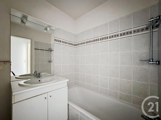 Appartement T2 à louer - 2 pièces - 41.45 m2 - BREST - 29 - BRETAGNE - Century 21 Associés Conseils Immobilier