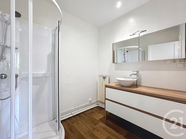 Appartement T2 à louer - 2 pièces - 60.0 m2 - BREST - 29 - BRETAGNE - Century 21 Associés Conseils Immobilier