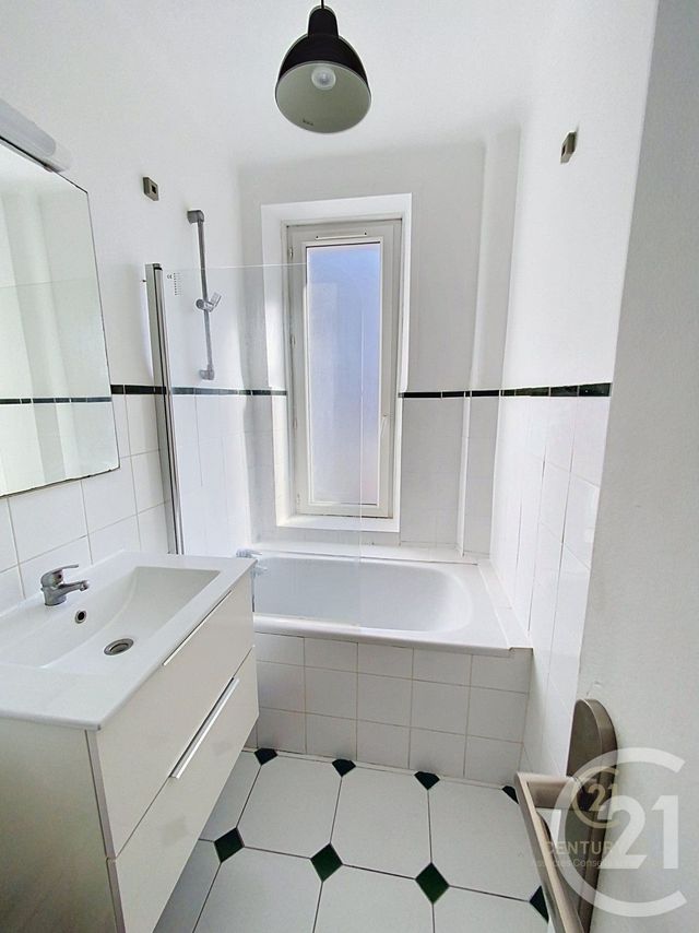Appartement T3 à louer - 3 pièces - 63.02 m2 - BREST - 29 - BRETAGNE - Century 21 Associés Conseils Immobilier