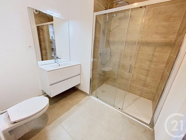 Appartement T2 à louer - 2 pièces - 45.59 m2 - GUILERS - 29 - BRETAGNE - Century 21 Associés Conseils Immobilier