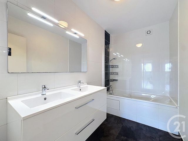 Appartement T4 à louer - 4 pièces - 91.0 m2 - BREST - 29 - BRETAGNE - Century 21 Associés Conseils Immobilier
